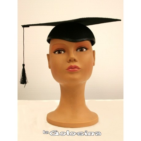 Sombrero en fieltro negro de graduado
